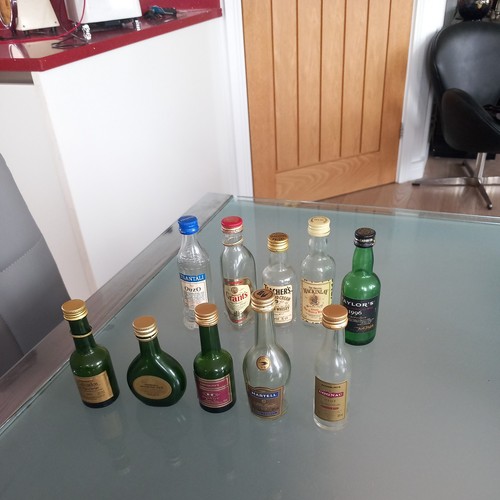 Miniature empty 5 cl - &,